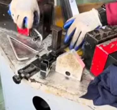 Corner Crimping Assembly（3）