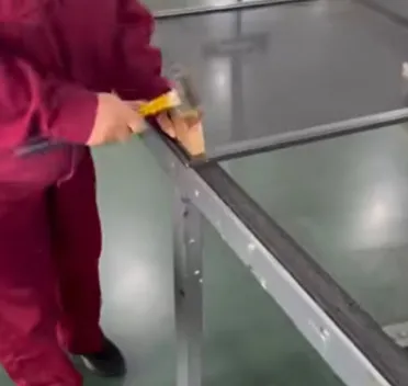 Insect Screen Assembly Screen Frame Corner Crimping（1）
