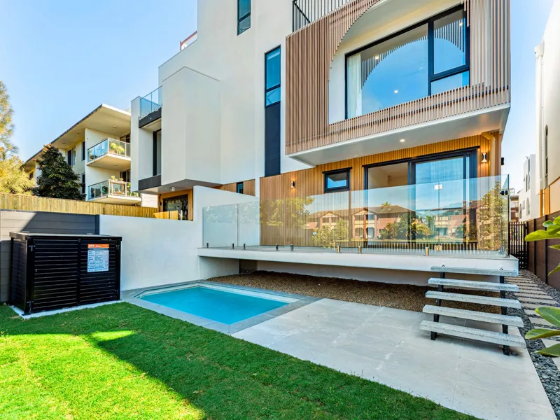 premium-modern-casement-windows